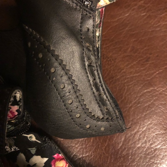 Ankle boots - Picture 4 of 4